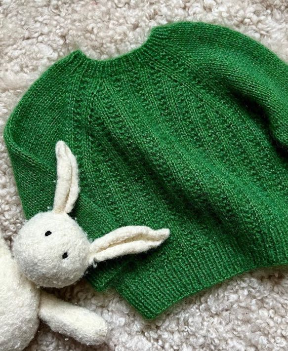 Strickpaket - Adamstuen (Pullover) - Indiblomst