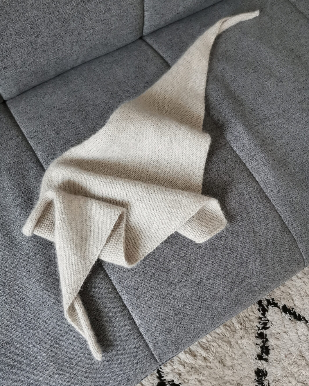 Easy Peasy Bandana - Paulastrickt - Cardiff Cashmere - Classic